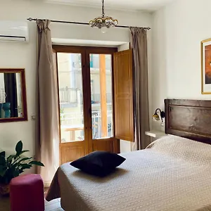Casa Ferrara , Taormina Italia