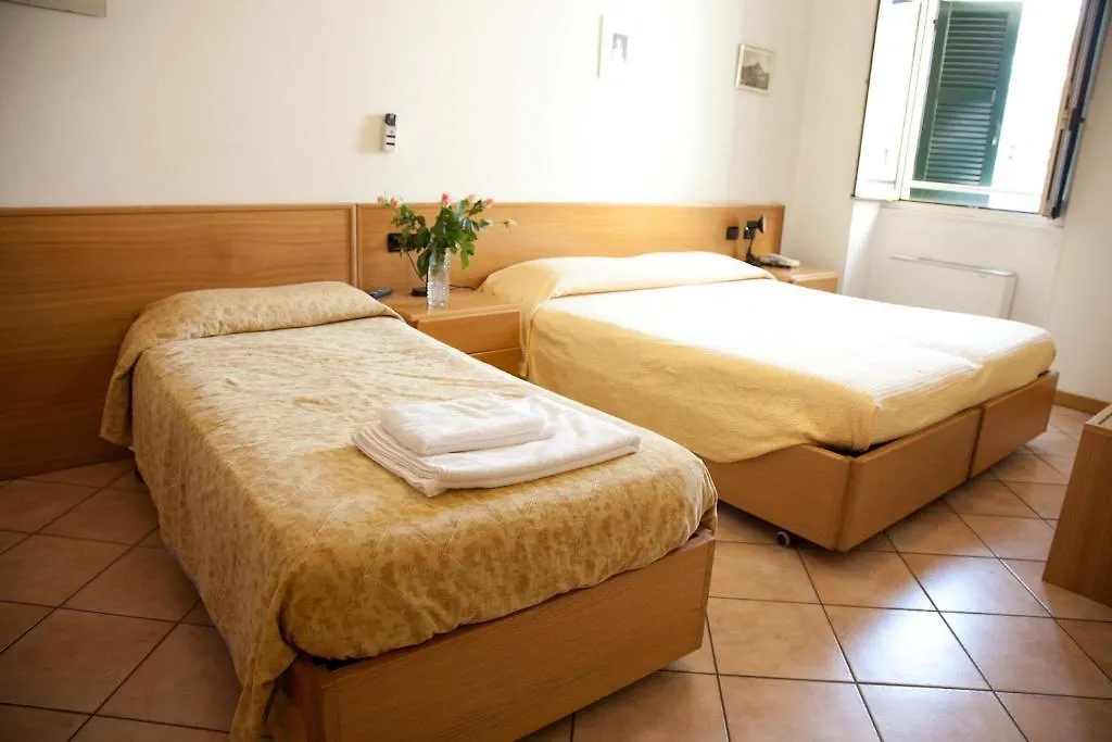 Albergo Da Angela Luisago 2*,